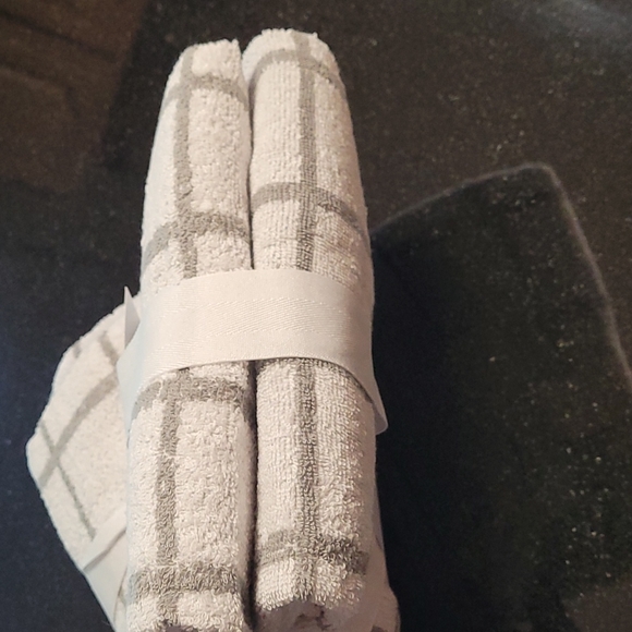 Bath Towel Set - Picture 4 of 4